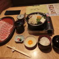 月亭 池袋店 - 特選豚すき焼き定食全景