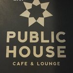 PUBLIC HOUSE - 看板