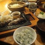 菩提樹 - 和牛ハンバーグ定食＋一口ロースカツ