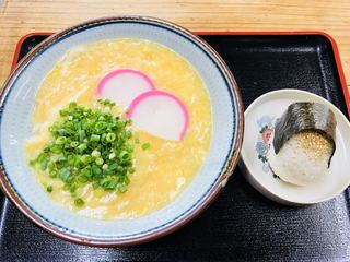 ふくろう茶屋 - あんかけうどん500円＆おにぎり80円