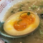 だるま大使 - だるまはデフォルトで玉子入り