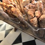 ぶーる・ぶーる・ぶらんじぇり - 店内