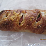 天然酵母パン　味取 - ベーコン×大葉のパン？