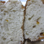 天然酵母パン　味取 - レモンのパン、カット