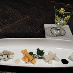 know by moto - [料理] チーズ４種 & 会津 中将 (グラス)