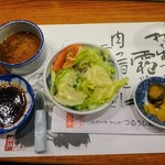 ステーキランド神戸館 - サラダとタレ