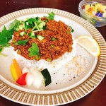 キーマカレーとチャイ なるせ堂 - 季節のキーマ