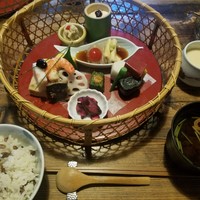 韻松亭 - 