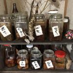 かたつむり - 保存している木の実類