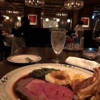 ロウリーズ・ザ・プライムリブ 恵比寿ガーデンプレイス店 - 