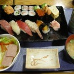 磯料理マルサ - （2011/7月）「マルサ寿司」＋「ウニ軍艦」