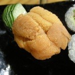 磯料理マルサ - （2011/7月）「ウニ軍艦」