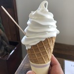 ワンダーミルク ファロ - ワッフルコーンソフトクリーム