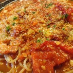 イタリア食堂amico - にんにくとフレッシュトマトと熟成ベーコンのパスタ