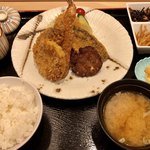 伊豆中ばんばん食堂 - 《ミックスフライ定食》1,480円（税抜）