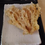 本格さぬきうどん　穂乃香 - えのき茸天ぷら。これはあんまりでした・・・