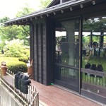 レイクベイク - カフェスペースも満員御礼