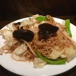 山源 - 木耳たっぷり焼きそば