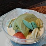 ガーデンカフェもも - ティータイムサービス　小生は抹茶アイスパフェ　フルーツと紅茶ゼリー