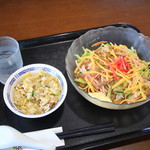 水晶宮 - 100円のミニチャーハン