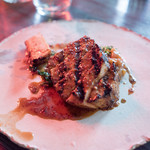 BLUE BUTCHER - 旦那はCoal Roasted Canadian Porkを。さすが肉専門の店らしく美味かったそうです