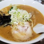 中華料理 景福 - 味噌ラーメン　もやしで誤魔化さないところが素敵です