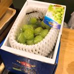 うを徳 - 岡山シャインマスカット