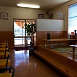 ラーメン楽 - 店内