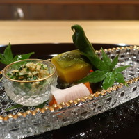 弧玖 - 水菜の胡麻和え、スモークサーモン長芋巻き、上賀茂トマト、南京含め煮、山科唐辛子焼き浸し、茄子の田舎煮