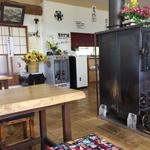 Gonbee Mura - 内観