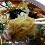 福源 - 熱々なのにのびない細麺！