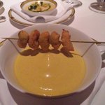 レ セゾン - 11.8.6玉葱のロワイヤルにクリーミーなムール貝の雲をかさねて