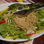 雅屋 - 旬菜 ：揚げジャコと水菜のサラダ