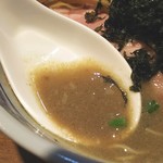 寿製麺 よしかわ - 川越醤油のニボ豚骨
