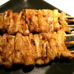 焼き鳥 まんげつ - 上白モツ1本240円。すごくやわらかい！