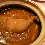 蔭山樓 - 柔らか鶏の土鍋あんかけごはん