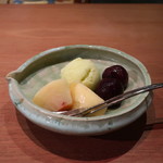 二条城ふる田 - 桃、ピオーネ、メロンシャーベットの盛合せ