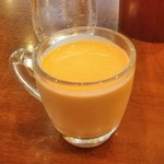 椿屋茶房 - [料理] 赤ピーマンの冷製スープ アップ♪ｗ