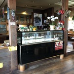 ウインズ - 店内のケーキのショーケース