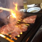 ニュー万長 - 肉 焼き焼きや！