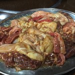 ニュー万長 - ホルモン