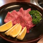 紅梅園 - H.30.6.10.夜 (塩)タン 980円税別