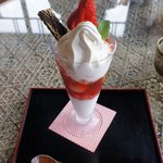 海商館 - ストロベリータワー　600円