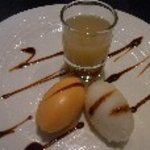 Teppanyaki Suteki Azuma - 今月のコース：桃のゼリーとトマトソルべ、ライチソルべ盛り合わせ