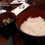 米沢牛炭火焼肉 上杉 - 1本カルビランチ(1580円)　ライス・スープ