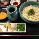 うどん本陣 山田家 - ざるぶっかけ