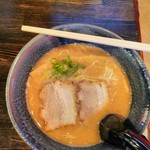 なおちゃんらーめん - 濃厚豚骨醤油ラーメン
