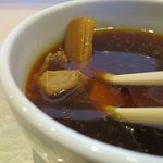 RAMEN RS 改 - つけ汁の中のメンマと親鶏