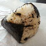 Komeyano Tedukurionigiri Tashi - しそひじき　140円