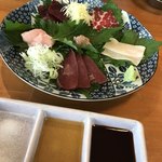 鯨肉 - 刺身盛り合わせ